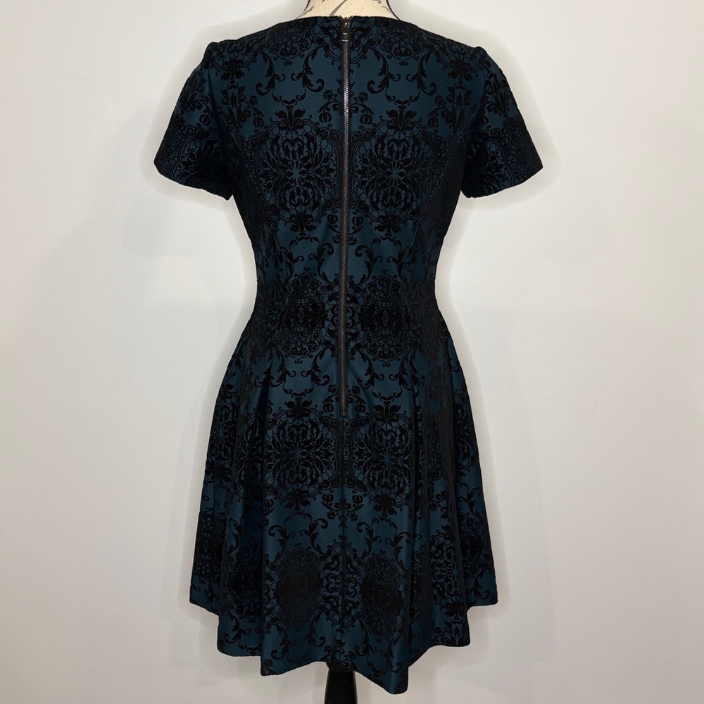 Vince Camuto fit and flare mini dress brocade raised velvet damask print lined 6 - Picture 3 of 12